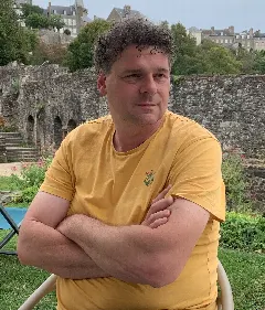 Nicolas Çuhaciender
