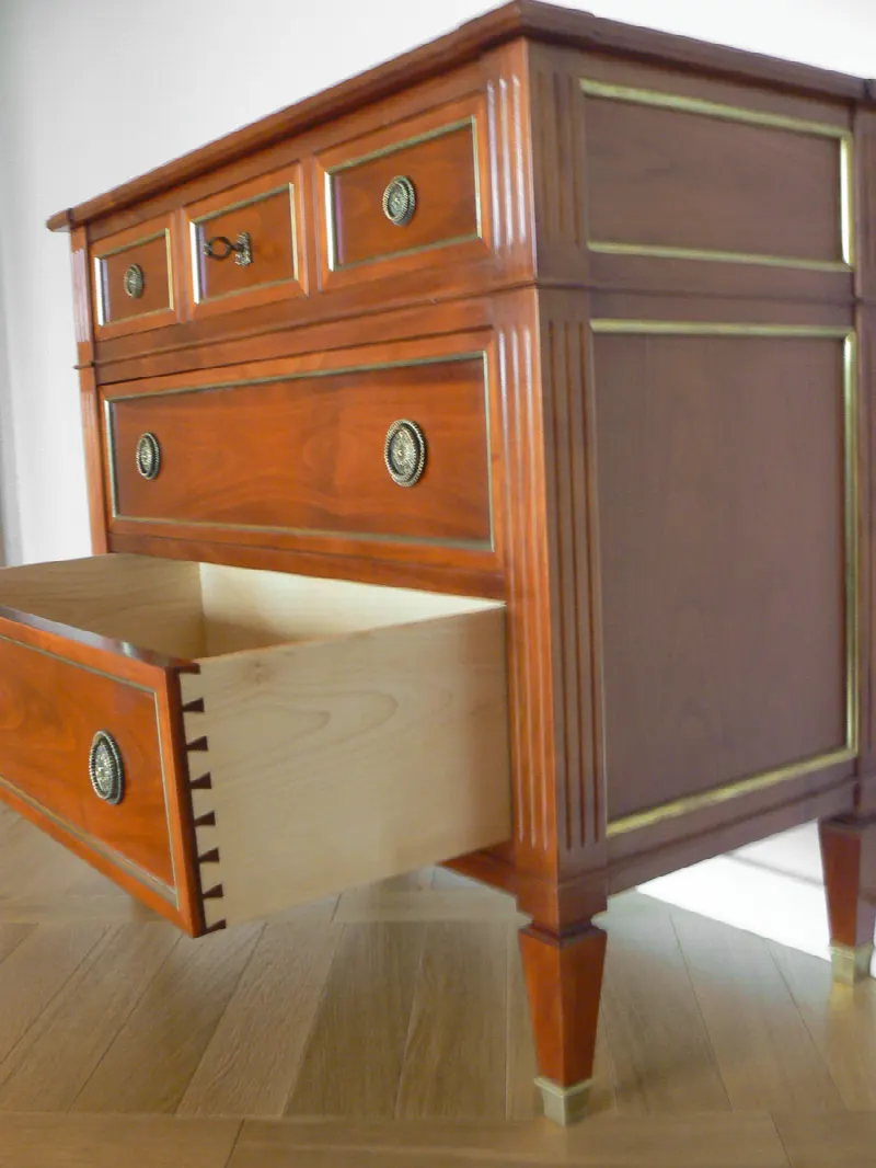 Commode Louis XVI en merisier