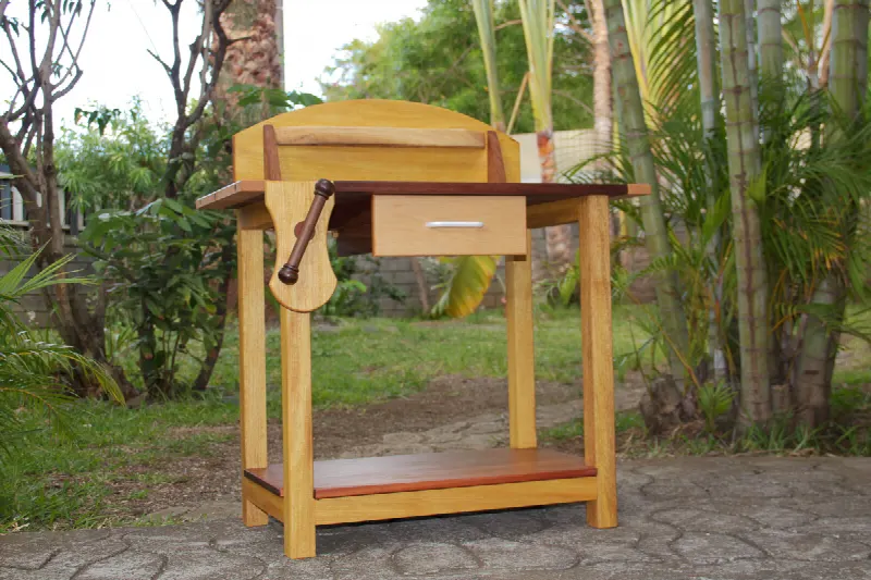 Établi pour enfant