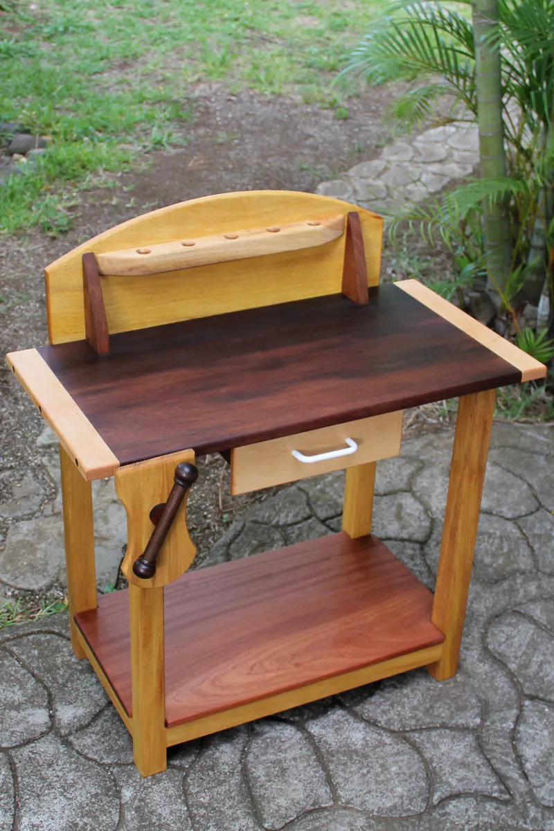 Établi pour enfant