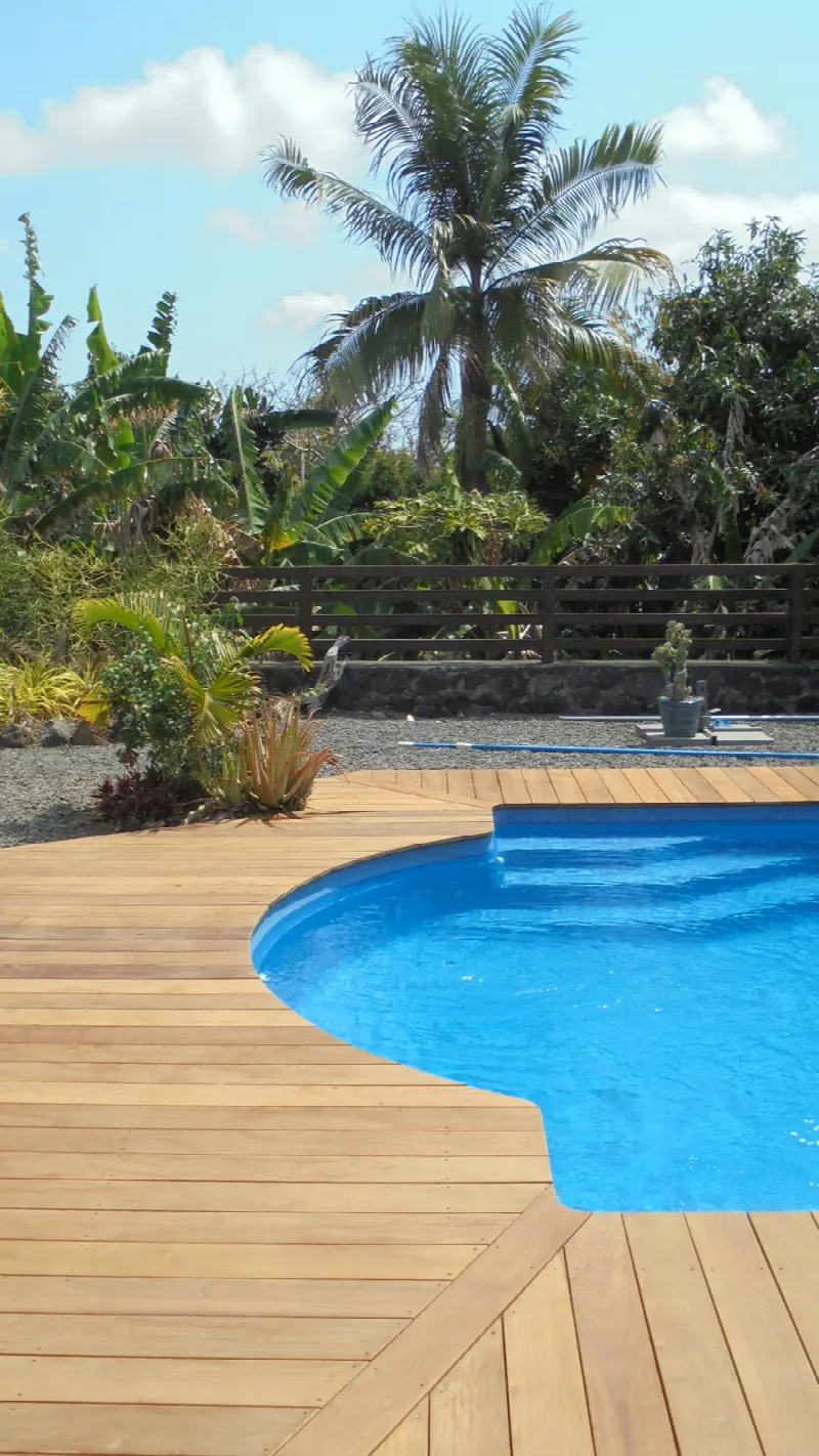 Terrasse de piscine