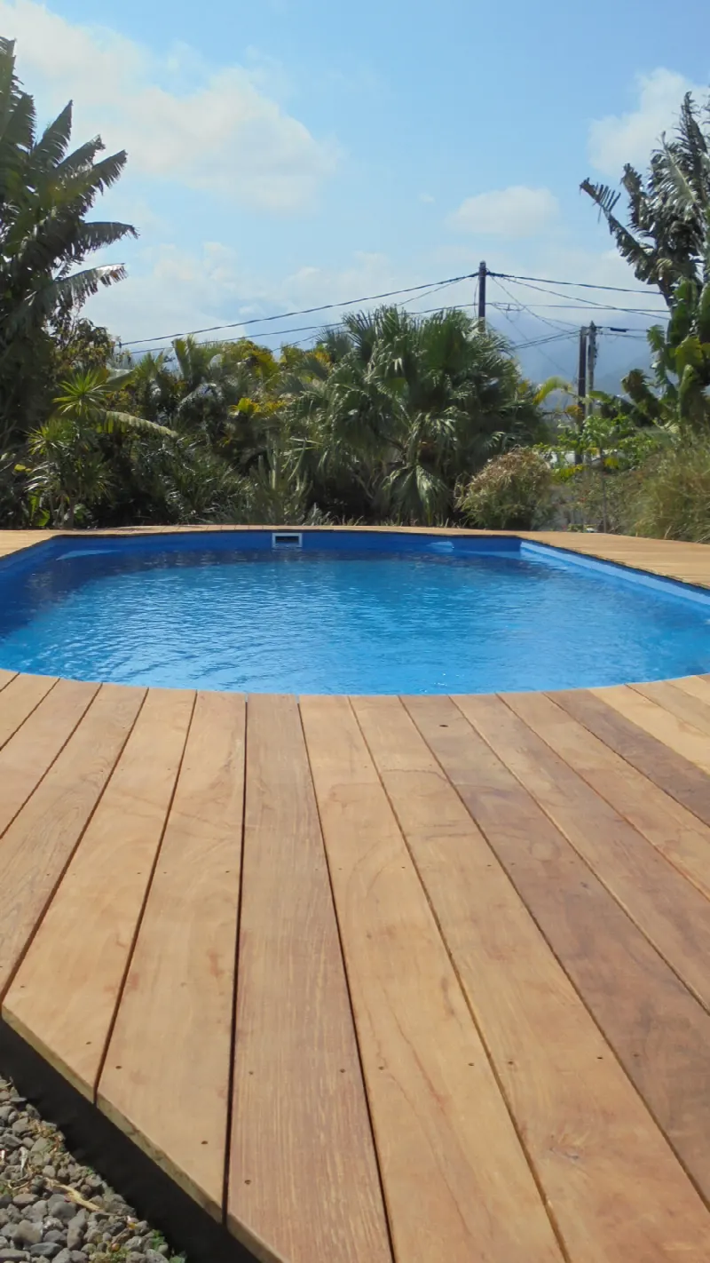 Terrasse de piscine